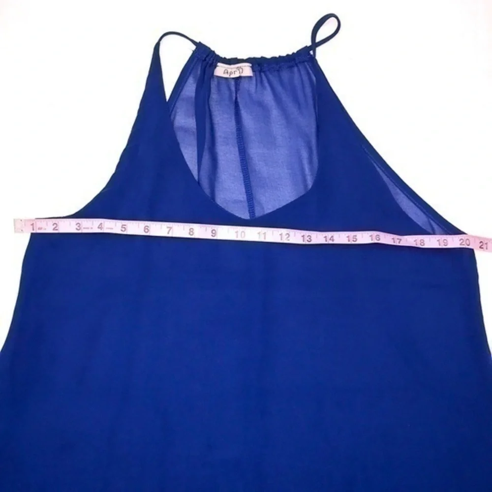 Blue Tank - Picture 3 of 5